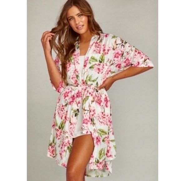 Show Me Your Mumu Brie Robe. - Picture 3 of 8